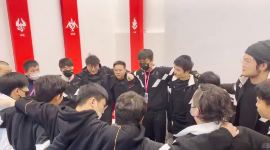 英雄联盟S15总决赛今日揭幕 iG与T1展开精彩对决